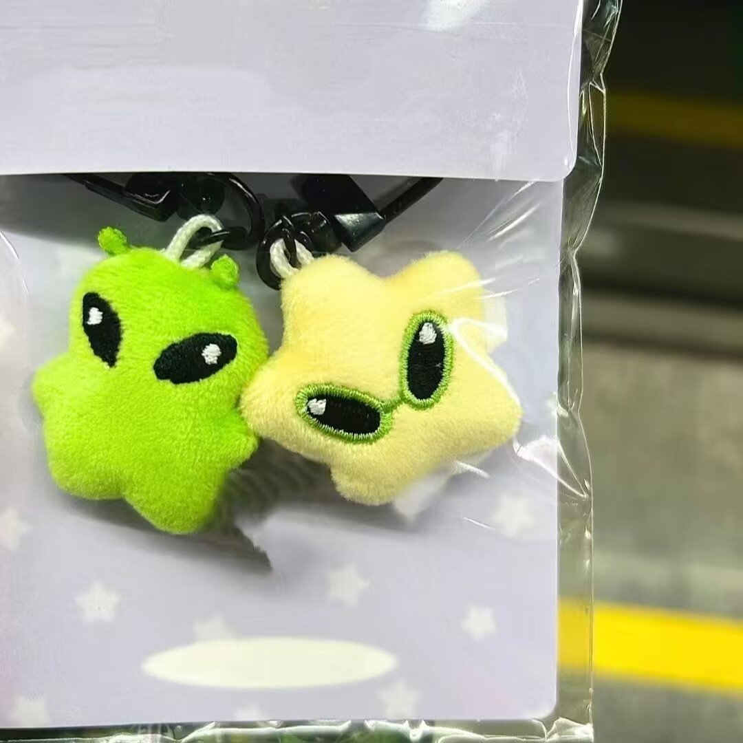Phone Accessories Doll - Плюшевый брелок-подвеска в виде инопланетной звезды,